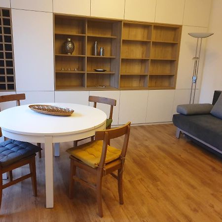 Apartment Stockerau Buitenkant foto