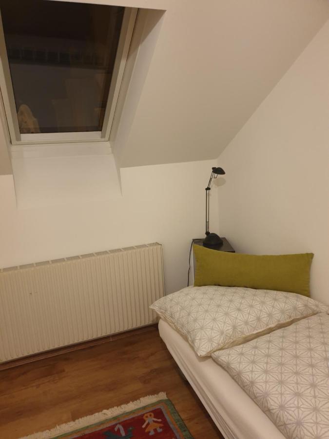 Apartment Stockerau Buitenkant foto