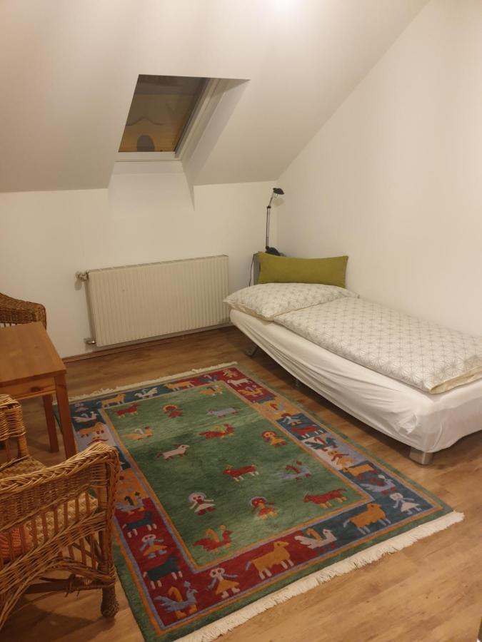 Apartment Stockerau Buitenkant foto