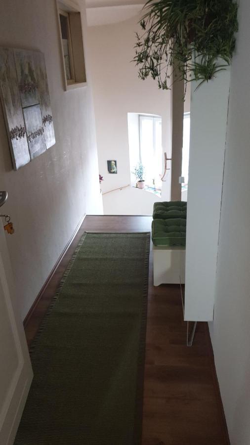 Apartment Stockerau Buitenkant foto
