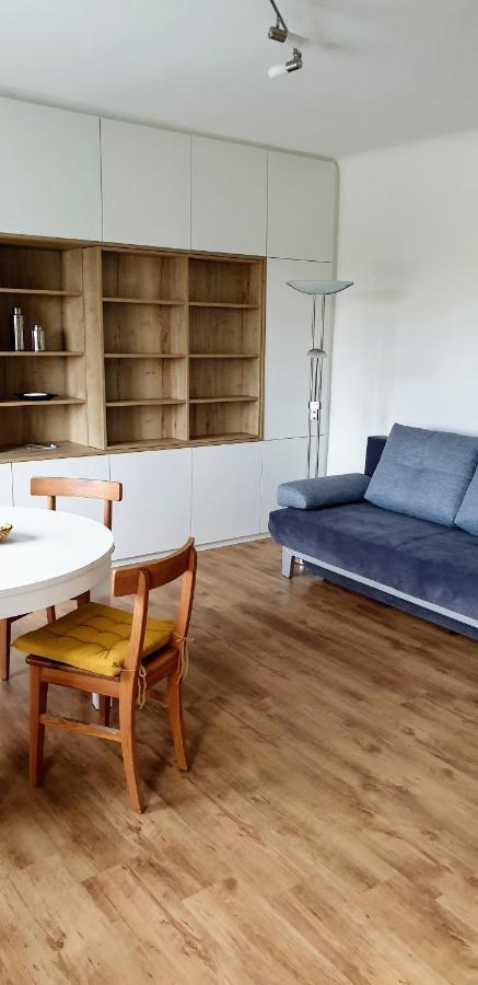 Apartment Stockerau Buitenkant foto